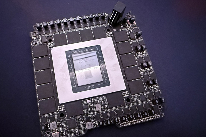 NVIDIA раскрыла размер и количество транзисторов у кристалла GB202 для RTX 5090