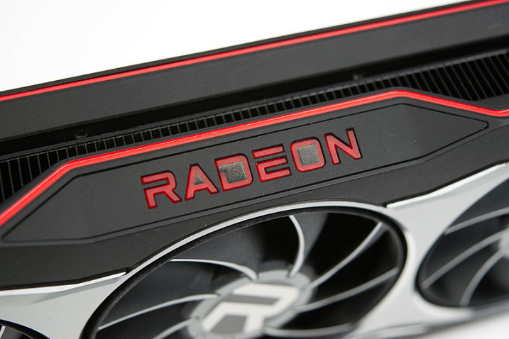 Новый графический драйвер AMD существенно повышает производительность в играх