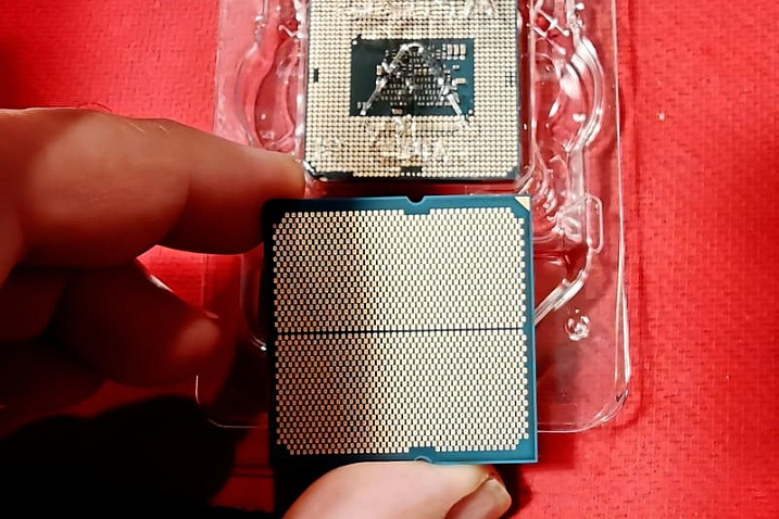 Покупатель получил от Amazon процессор AMD Ryzen 9 9950X3D2 с текстолитом от Intel LGA 115x