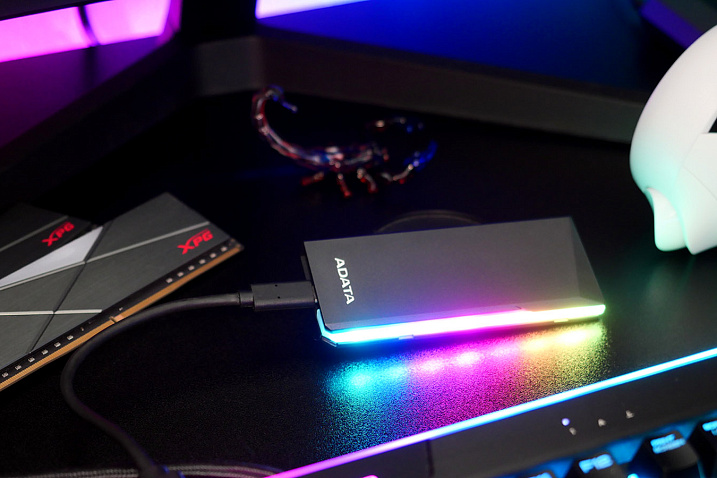 Обзор и тест ADATA EC700G. Внешний бокс c RGB-подсветкой для M.2 SSD