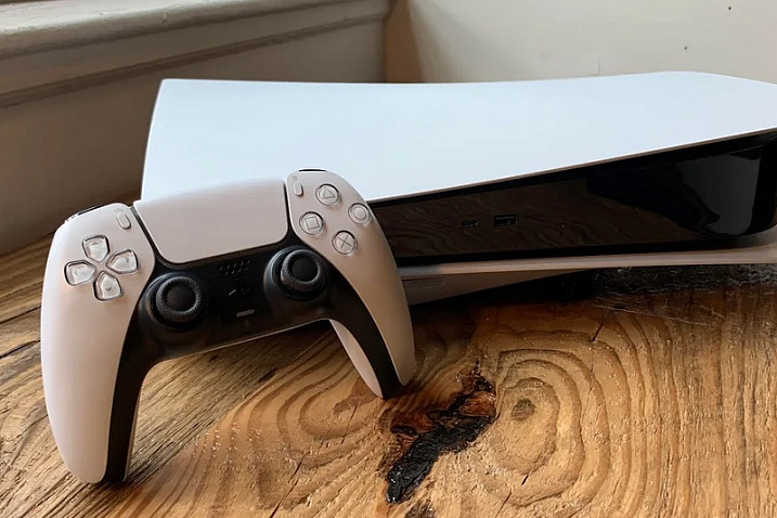Новая версия Sony PlayStation 5 лишится жидкого металла