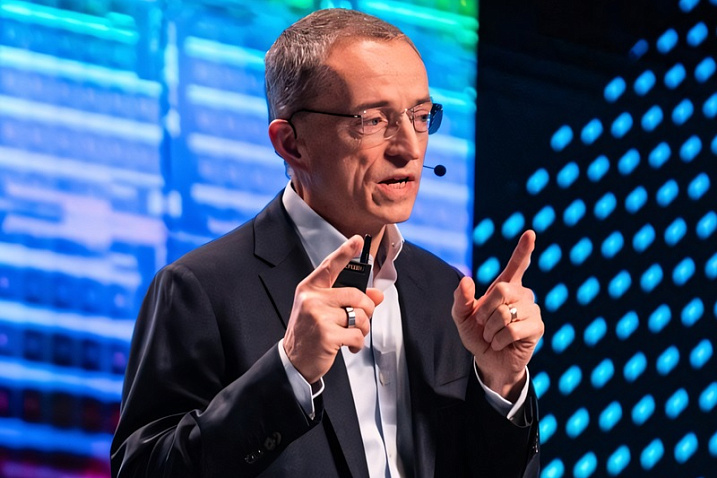 Intel хочет создавать процессоры для всех желающих, в том числе для AMD
