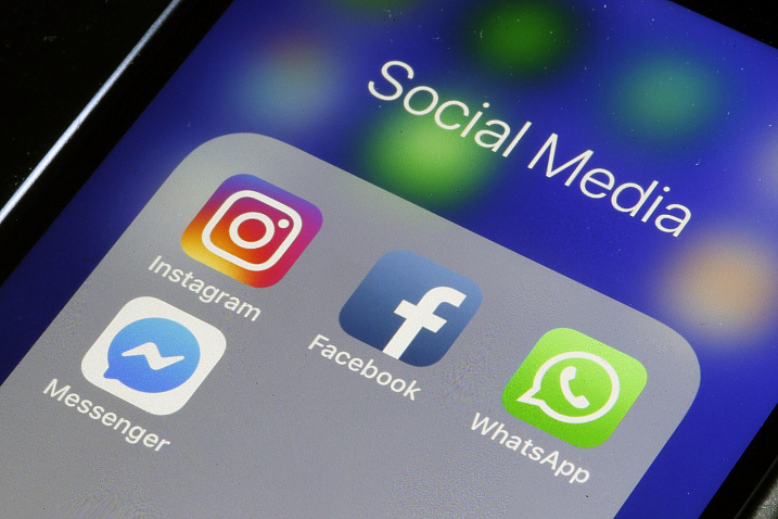 Facebook уведомит пользователей о том, что компании принадлежат Instagram и WhatsApp, изменив их названия