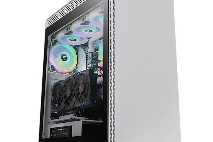 Thermaltake пополнила ассортимент корпусов белой моделью S500 Tempered Glass Snow Edition