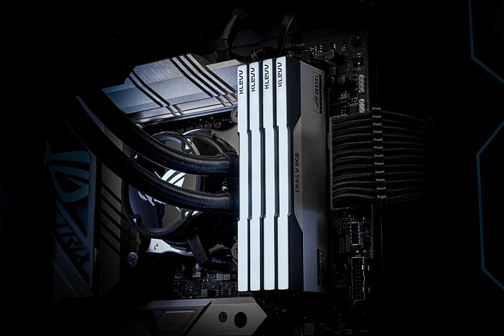 KLEVV представила модули памяти CRAS V RGB ROG CERTIFIED