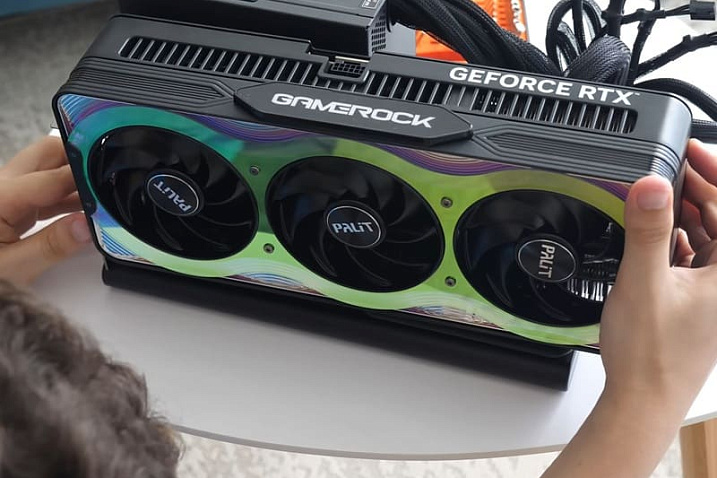 OCuLink оказывается значительно быстрее Thunderbolt 5 при использовании внешней видеокарты
