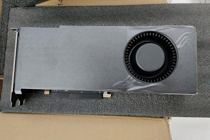В магазинах появилась MSI GeForce RTX 4090 AERO S с турбинным охлаждением