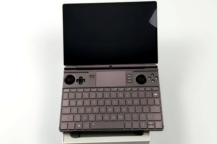 Розничная стоимость игрового ноутбука GPD Win Max 2 начинается от $999