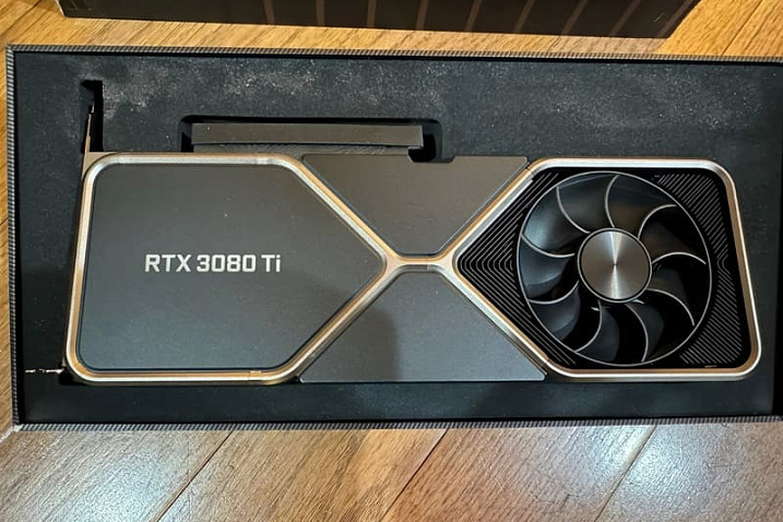 Инженерный образец NVIDIA GeForce RTX 3080 Ti 20GB Founders Edition продан за $2000