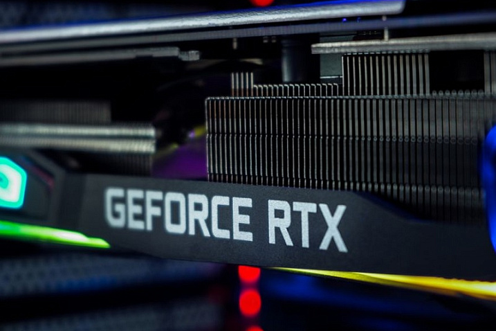 Слух: NVIDIA GeForce RTX 4080 может получить теплопакет 420 Вт