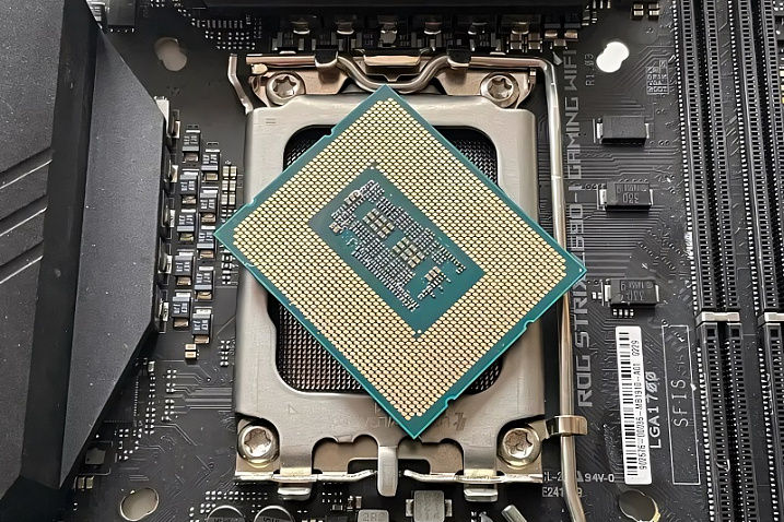 Intel Core i7-14700K и Core i9-14900K впервые протестированы