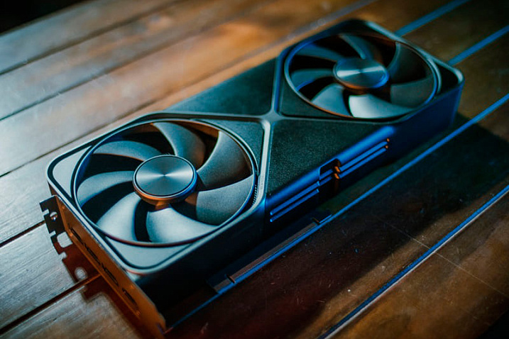 GeForce RTX 5090 исчезает из магазинов: самая доступная модель продаётся за €3000