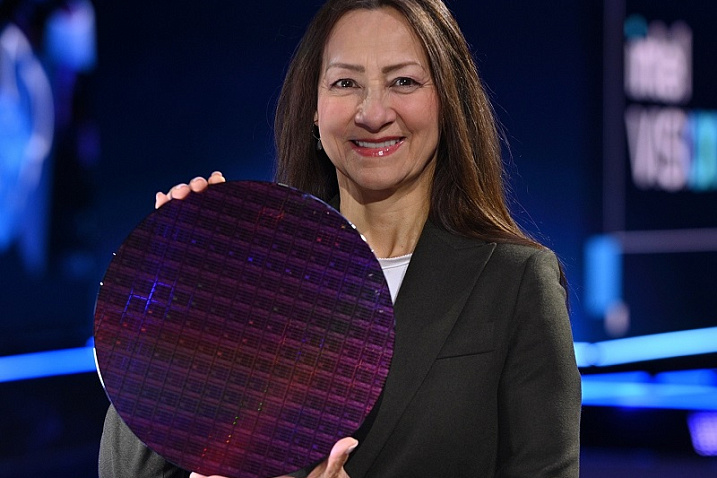 Intel вновь переносит выход серверных процессоров Sapphire Rapids