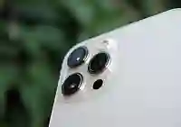 У iPhone 14 может появиться камера-перископ