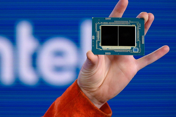 Intel Xeon Platinum 8580 поколения Emerald Rapids получит 420 Мбайт кэша