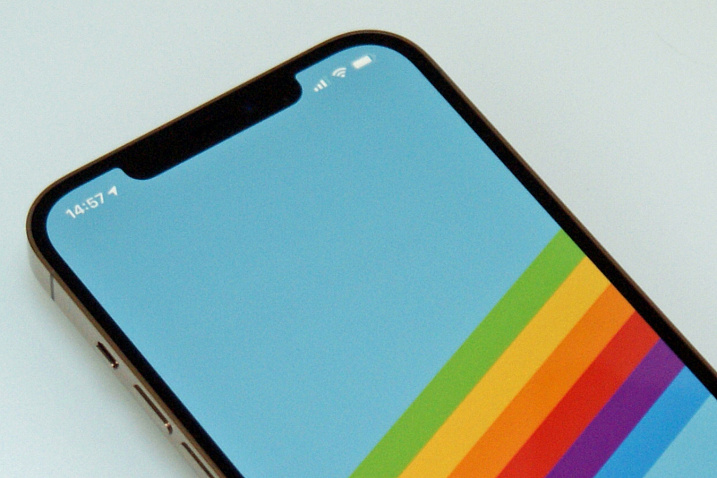 Две модели iPhone 13 могут получить LTPO 120 Гц дисплеи