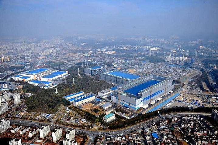 Intel может инвестировать в расширение производства Samsung