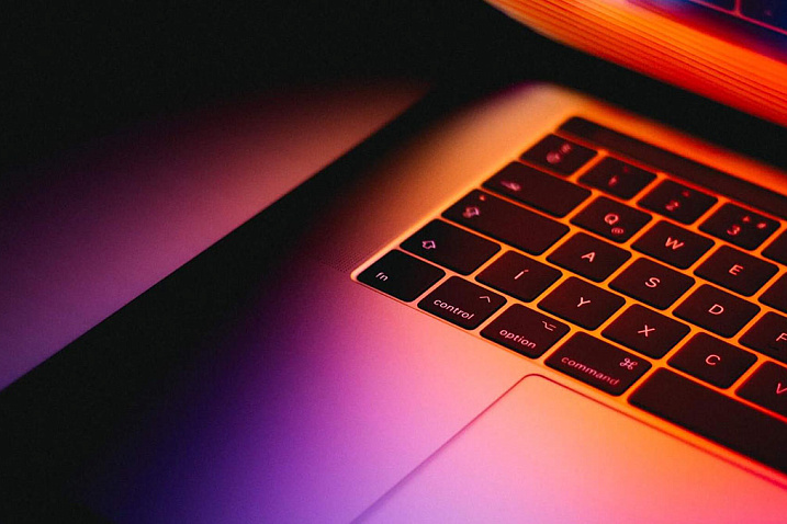 Apple запатентовала MacBook с переключателями под гибкой сенсорной клавиатурой
