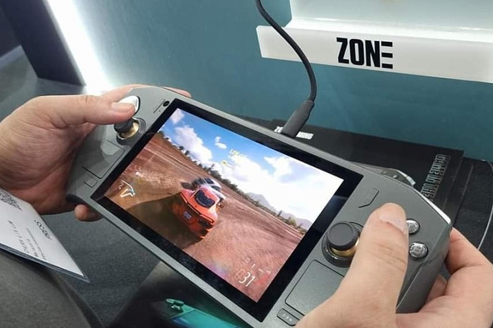 Портативная консоль ZOTAC ZONE значительно больше конкурентов