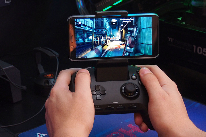 Обзор и тест Razer Raiju Mobile. Топовый геймпад для Android-смартфонов