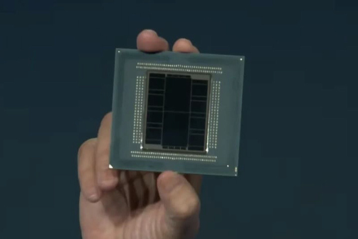 AMD представила семейство серверных процессоров EPYC 9006 Venice