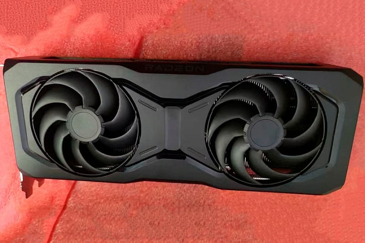 AMD Radeon RX 9070 в эталонном исполнении тоже существует
