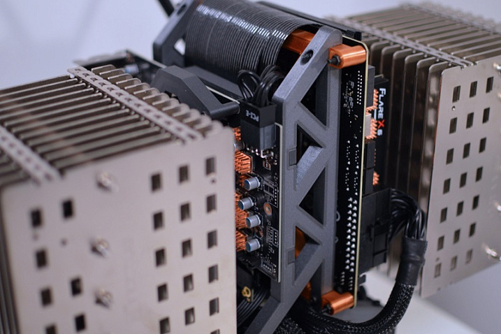 Энтузиаст использовал два Noctua NH-P1 для пассивного охлаждения Ryzen 7700X и RTX 4060