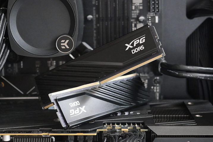 XPG Lancer Blade DDR5-6000 16GBx2 PC5-48000 (AX5U6000C3016G-DTLABBK)
