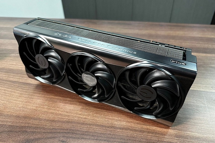EVGA объявила о продаже прототипа GeForce RTX 4090 на аукционе