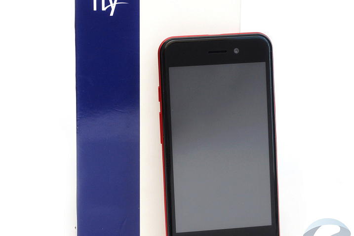 Обзор компактного 4G смартфона Fly 5S