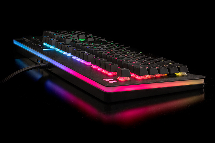 Обзор клавиатуры Tt eSPORTS LEVEL 20 RGB