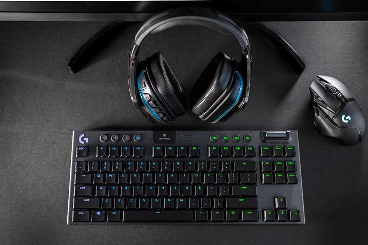 Logitech представила игровую беспроводную клавиатуру G915 TKL