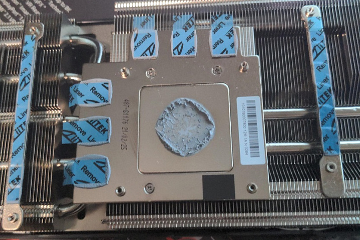 PowerColor поставляет Radeon RX 6700 XT с запечатанными термопрокладками