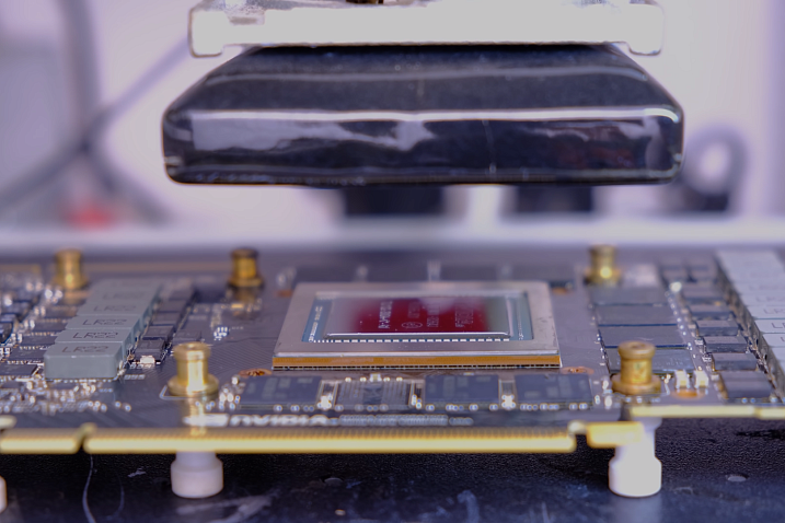 Энтузиаст увеличил объём памяти видеокарты NVIDIA GeForce RTX 2080 Ti до 22 Гбайт