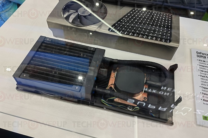 MSI показала видеокарту серии EXPERT FUZION с гибридным охлаждением