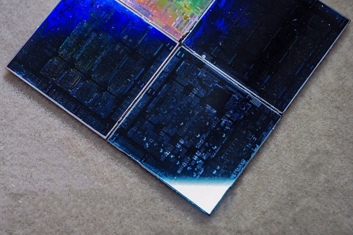 Изучаем внутренности “плиток” серверных процессоров Intel Sapphire Rapids