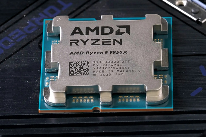 Ryzen 9 9950X3D и Ryzen 9 9900X3D могут получить 3D V-Cache на обоих чиплетах