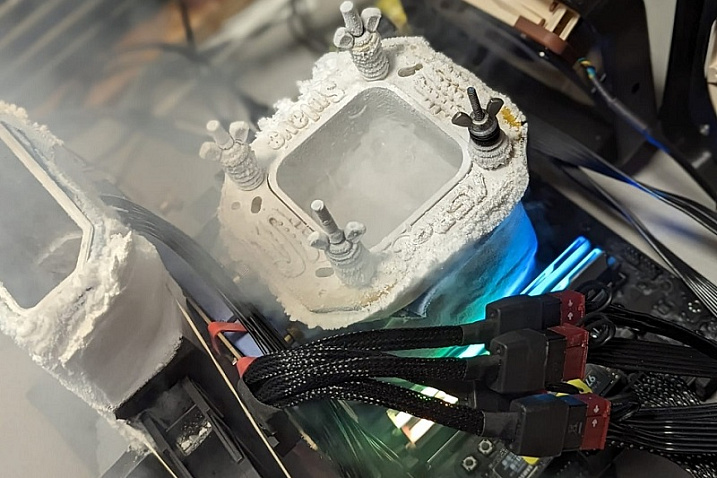ASUS ROG Matrix GeForce RTX 4090 установила мировой рекорд в 3DMark Fire Strike Extreme