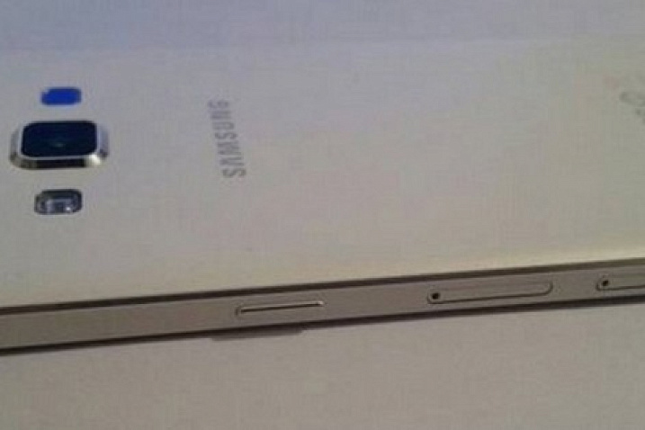 В сети появились новые подробности о Samsung Galaxy A7