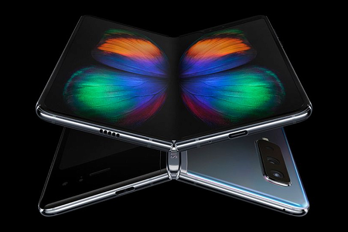 Замечен патент нового складного телефона от Samsung
