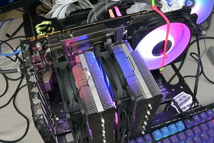 Установка двухбашенного кулера на радиатор GeForce GTX 1080 Ti сбрасывает 24°C