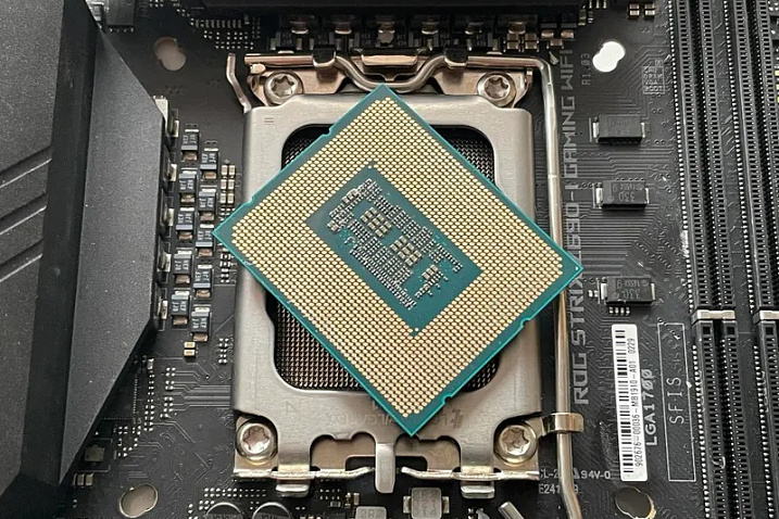 Intel заявила об окончательном решении проблемы с умирающими Raptor Lake