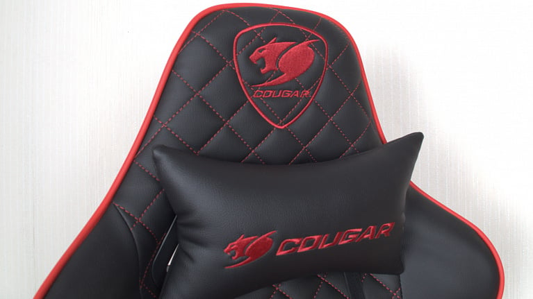 Обзор игрового кресла Cougar Neon Red