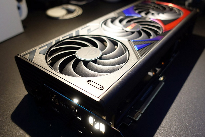 Слух: обзоры на NVIDIA GeForce RTX 4070 выйдут 12 и 13 апреля