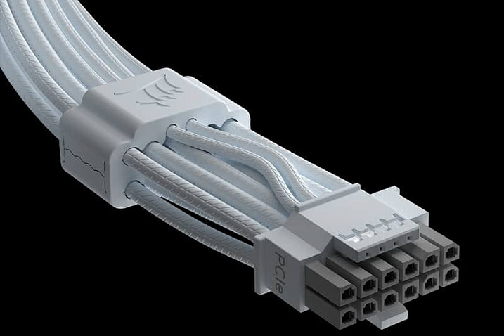 CORSAIR предлагает защитить видеокарты с 12V-2x6 при помощи кабеля ThermalProtect
