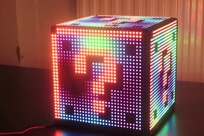 Венгерский стартап представил Pixxl Cube - шестигранный дисплей, работающий на Raspberry Pi