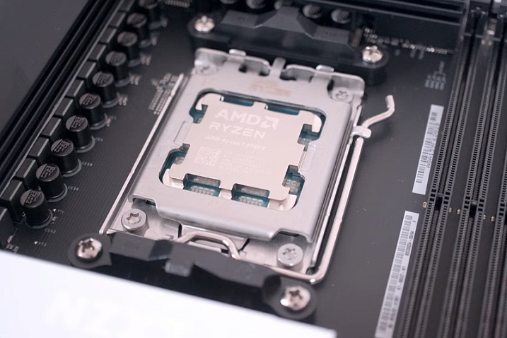 ASUS зарегистрировала более 60 материнских плат серий AMD 800 и Intel 800