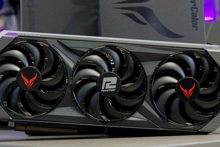 Слух: производительность Radeon RX 8800 XT будет соответствовать RTX 4080