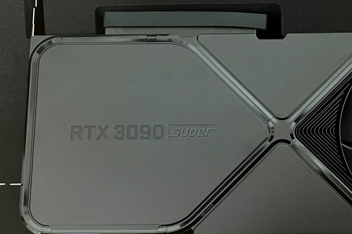Уникальная NVIDIA GeForce RTX 3090 SUPER появилась на вторичном рынке