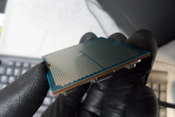 Два экземпляра AMD Ryzen 7 9800X3D вышли из строя на материнских платах ASUS